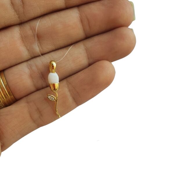 Pingente para dentee de Leite "Flor única" Tulipa Banhado a Ouro 18k - Design Autoral - BASE &
