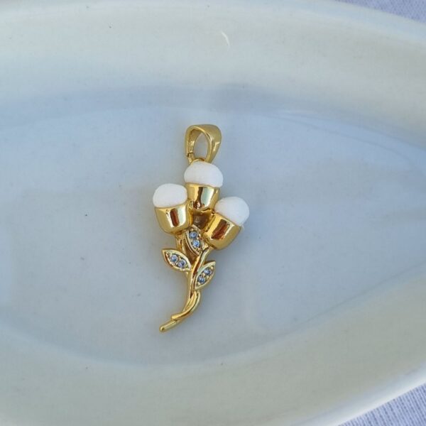 Pingente Flor Tripla para 3 Dentes de Leite Banhado BASE